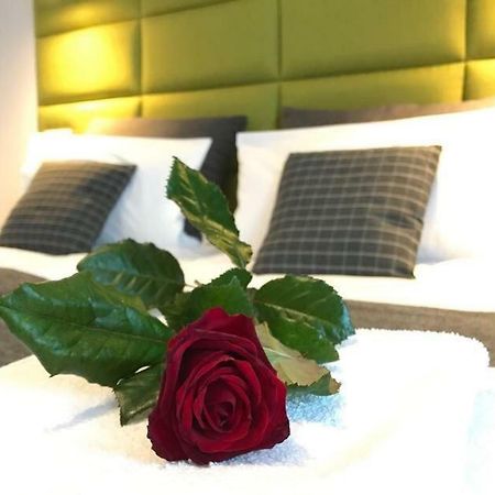 Premium Apartment - Chopin Airport Warsawa Bagian luar foto