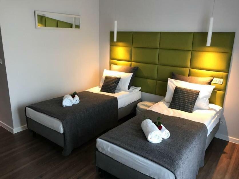 Premium Apartment - Chopin Airport Warsawa Bagian luar foto